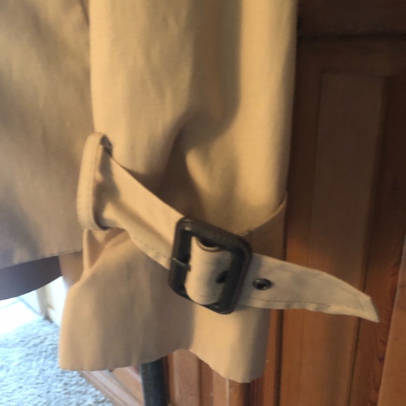 Green Envy Raincoat - Picture 5 of 8